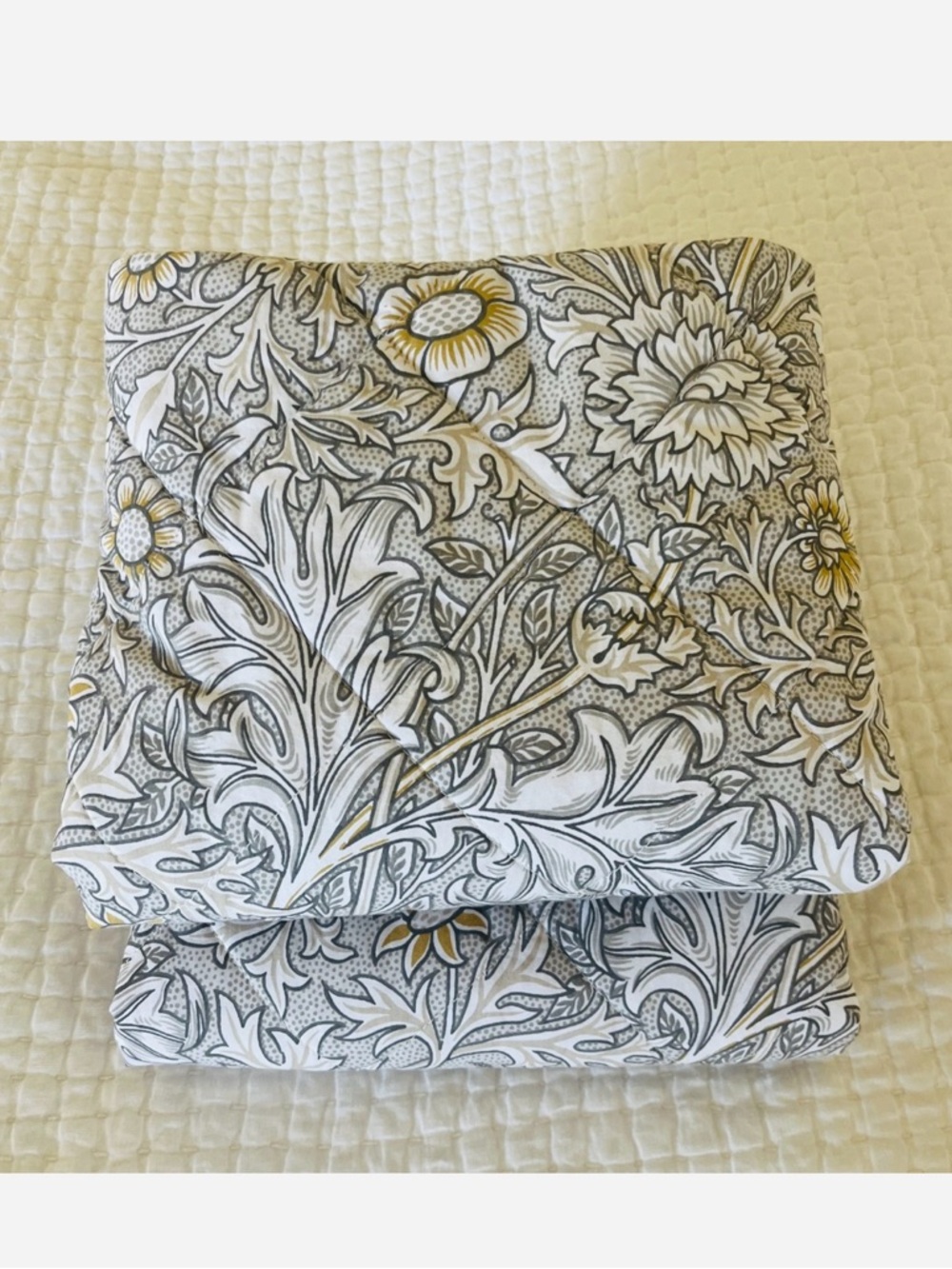 2 William Morris Double Bough Floral Quilted Pillow Shams  ( Standard size )